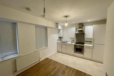 2 bedroom ground floor flat for sale, North Street, Peterborough