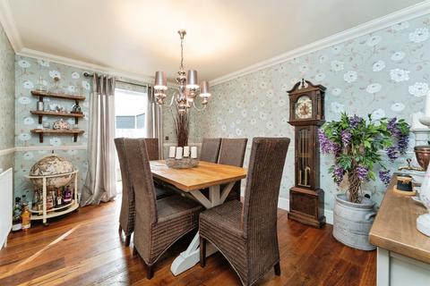 5 bedroom detached house for sale, Bakehouse Close, Benwick, March