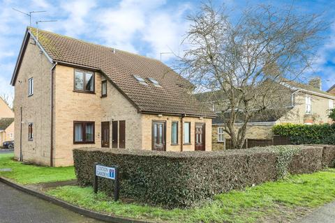 1 bedroom flat for sale, Station Gardens, Ramsey, Huntingdon