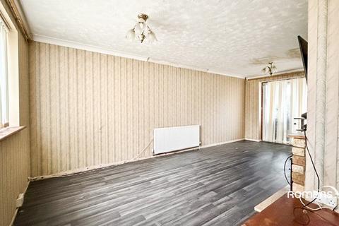 4 bedroom semi-detached house for sale, Brackley Way, Basingstoke, Hampshire
