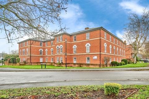1 bedroom retirement property for sale, Farmadine House, Saffron Walden