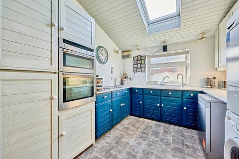 4 bedroom semi-detached house for sale, Wheatsheaf Way, Linton, CAMBRIDGE