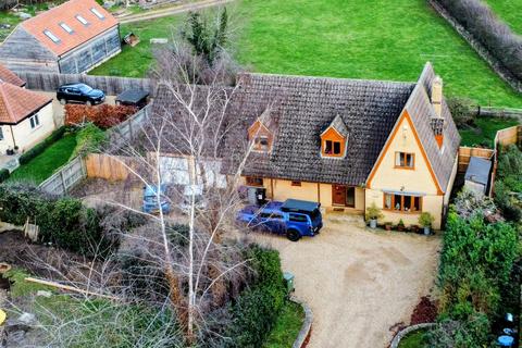 4 bedroom detached house for sale, Main Road, Tallington, Stamford