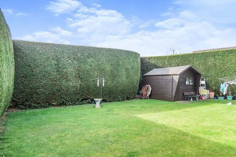 4 bedroom detached house for sale, Holme Close, Peterborough PE5