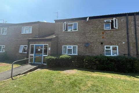 2 bedroom flat for sale, Appleyard, Stanground, Peterborough