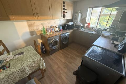 2 bedroom flat for sale, Appleyard, Stanground, Peterborough