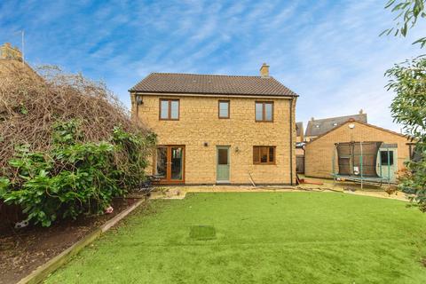 4 bedroom detached house for sale, Normangate, Peterborough PE5