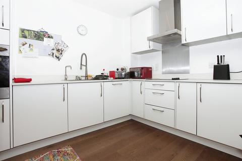 2 bedroom flat for sale, East Station Road, Fletton Quays, Peterborough