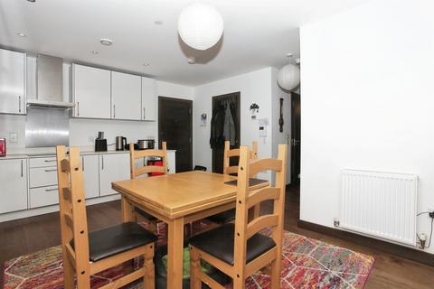 2 bedroom flat for sale, East Station Road, Fletton Quays, Peterborough
