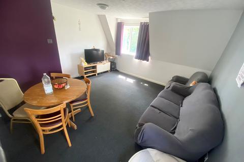 2 bedroom flat for sale, Stagshaw Drive, Peterborough