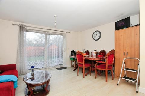 3 bedroom semi-detached house for sale, Phoenix Close, PETERBOROUGH