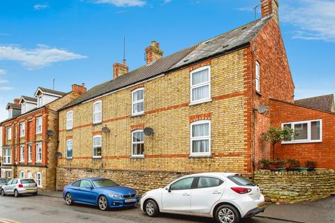 2 bedroom terraced house for sale, Hill Street, Raunds, Wellingborough