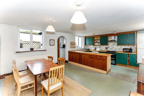 undefined, Pleasant Row, Woodford, Kettering