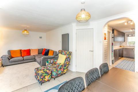 undefined, Wainwright Avenue, Thrapston, Kettering