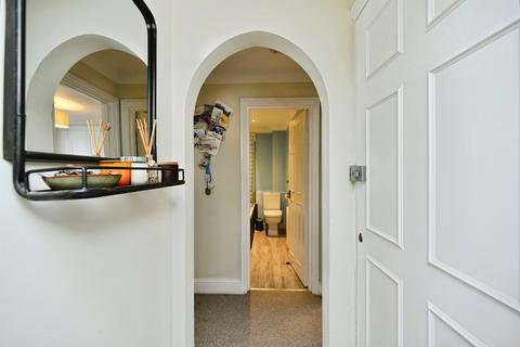 2 bedroom flat for sale, Hova Villas, Hove