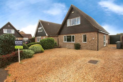 undefined, Walnut Close, Newborough, Peterborough