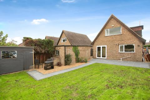 undefined, Walnut Close, Newborough, Peterborough