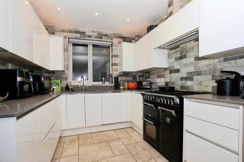 undefined, Mead Close, Peterborough