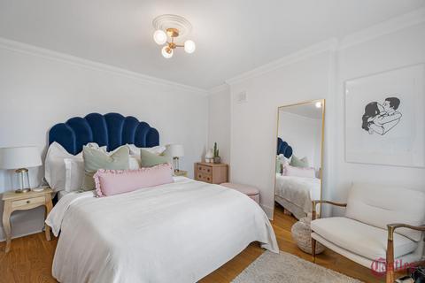 3 bedroom maisonette for sale, Ridge Road, N8