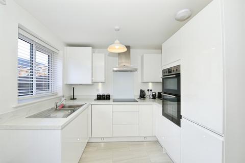 3 bedroom terraced house for sale, Tayberry Way, Whittlesey, Peterborough