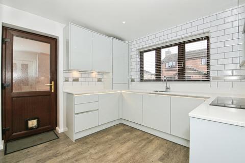 3 bedroom detached house for sale, Barnfield Gardens, Coates, Peterborough