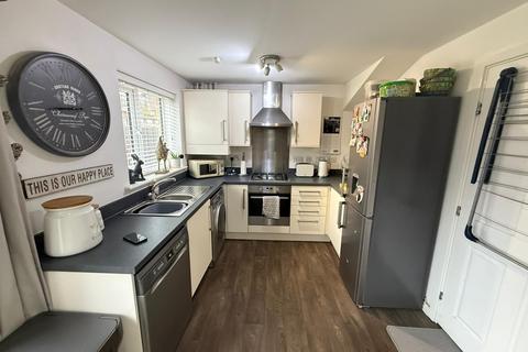 3 bedroom terraced house for sale, Ash Close, Yaxley, Peterborough