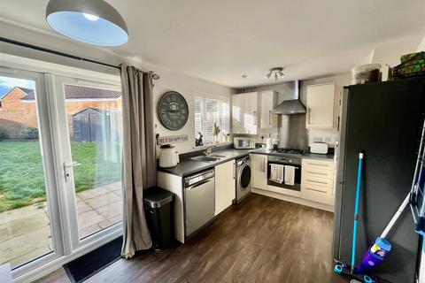 3 bedroom terraced house for sale, Ash Close, Yaxley, Peterborough