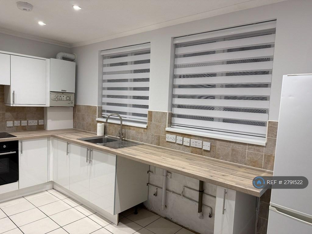 Kitchen 4
