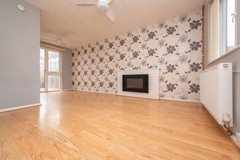2 bedroom semi-detached house for sale, Buxton Drive, Desborough, Kettering