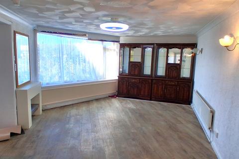 2 bedroom detached bungalow for sale, Braemar Gardens, Whittlesey, Peterborough