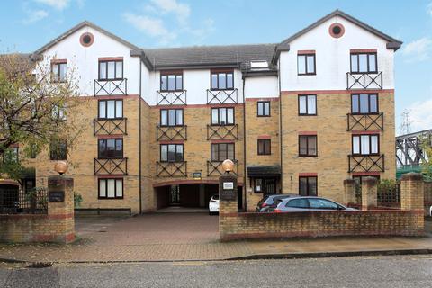 Viersen Platz, Peterborough
