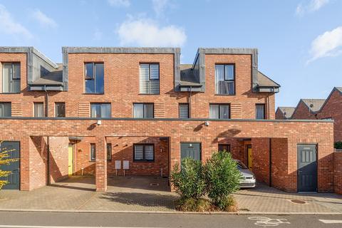 undefined, Reynard Way, Brentford