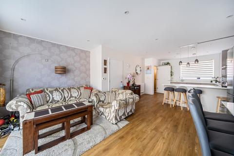 undefined, Reynard Way, Brentford