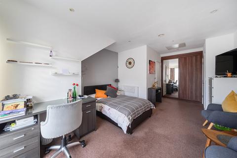 undefined, Reynard Way, Brentford