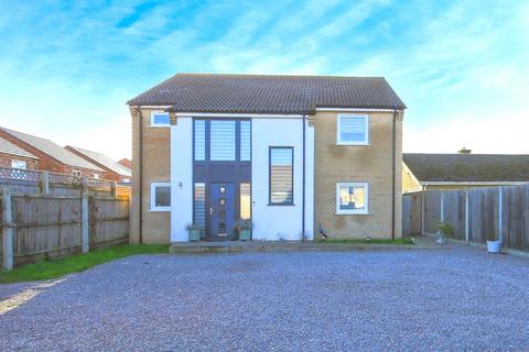 4 bedroom detached house for sale, Eastrea Road, Whittlesey, Peterborough