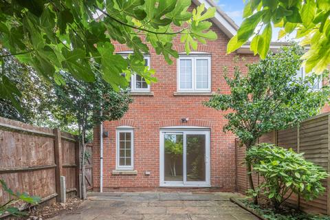 3 bedroom semi-detached house for sale, Carisbrooke Grove, Stamford