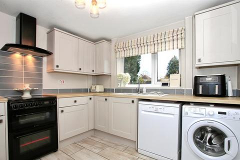 3 bedroom semi-detached house for sale, Lindsey Close, Peterborough
