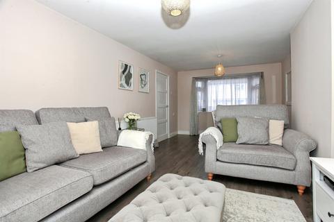 3 bedroom semi-detached house for sale, Lindsey Close, Peterborough