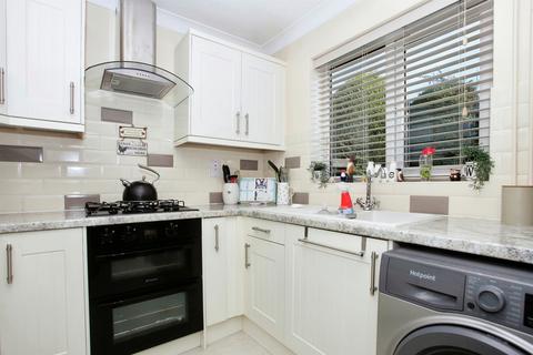 2 bedroom detached bungalow for sale, Barham Close, Peterborough