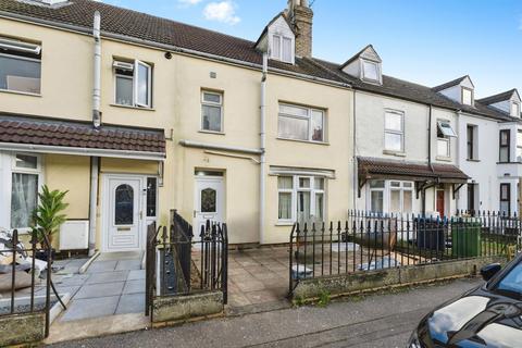 4 bedroom terraced house for sale, Henry Street, Peterborough