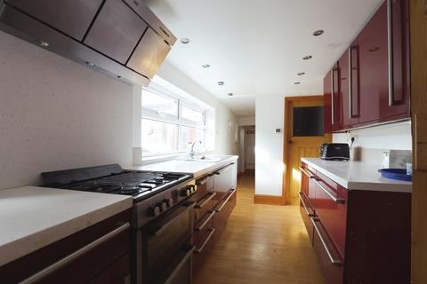 3 bedroom semi-detached house for sale, Victoria Road, Wisbech