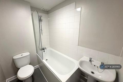 2 bedroom flat to rent, Christchurch Road, Bournemouth, BH7