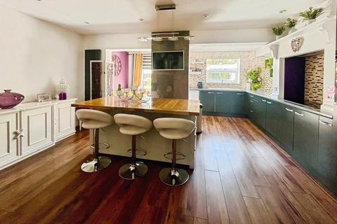 4 bedroom detached house for sale, Cricketers Way, Benwick, March
