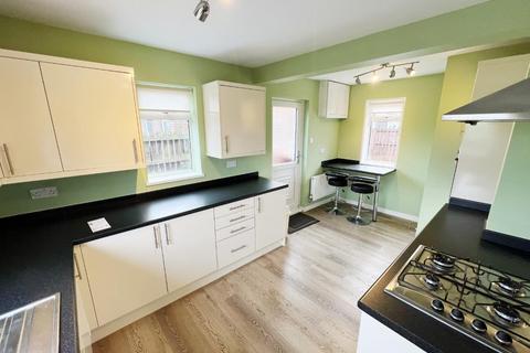 2 bedroom end of terrace house to rent, Wear View, Byers Green, Spennymoor