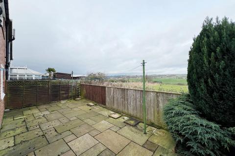 2 bedroom end of terrace house to rent, Wear View, Byers Green, Spennymoor