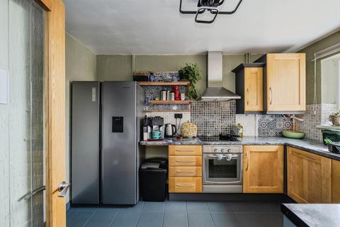 2 bedroom flat for sale, Brynmead Court, Sketty, SWANSEA