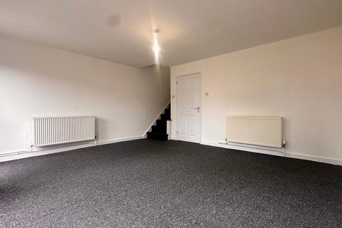 3 bedroom terraced house to rent, Target Close, Feltham, TW14