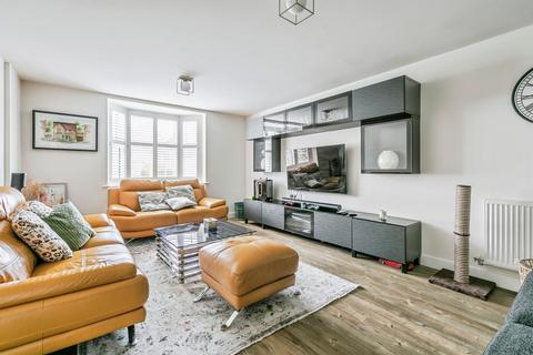 4 bedroom detached house for sale, Doherty Road, Godmanchester, Huntingdon