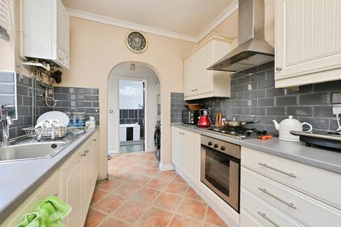 3 bedroom terraced house for sale, Lincoln Road, Peterborough