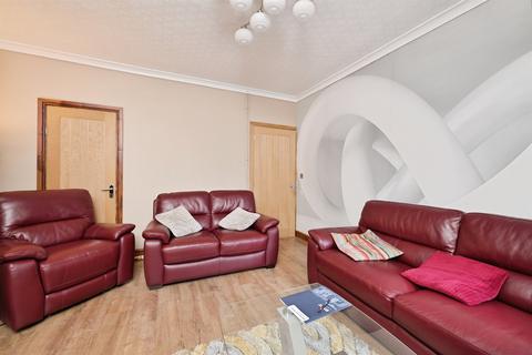 3 bedroom terraced house for sale, Lincoln Road, Peterborough